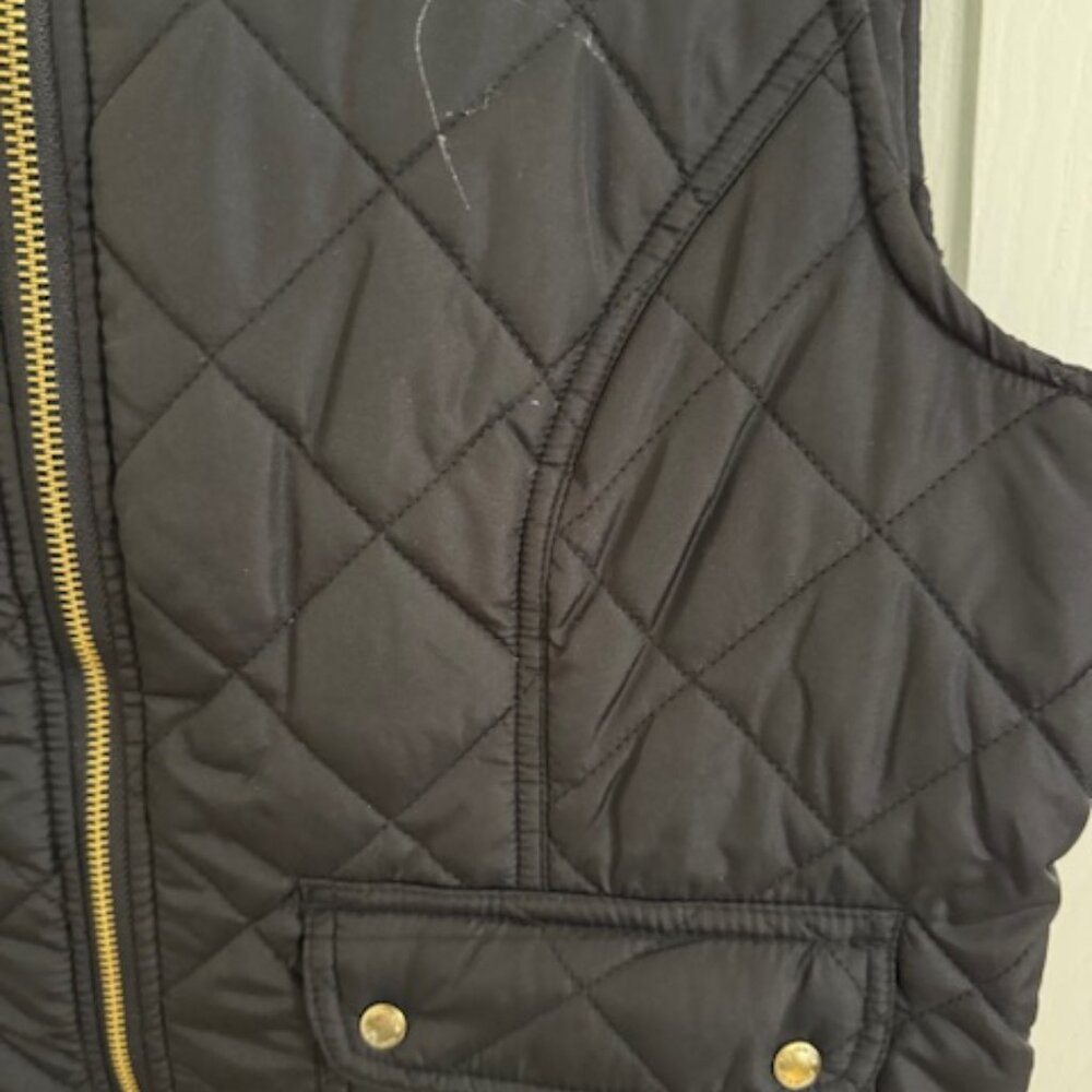 Crown & Ivy Black Quilted Vest Plaid Lining Medium NWT - Picture 2 of 9